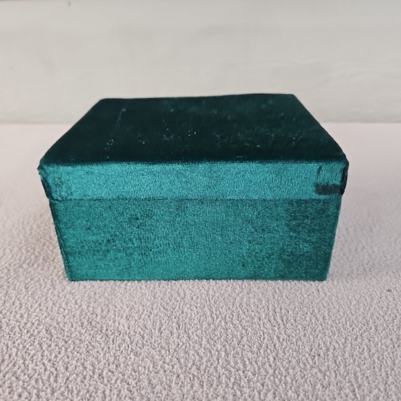 Formalities Baum Bros Potpourri Santa Claus Ornament 4" White Gold Trim Ceramic - Picture 10 of 10